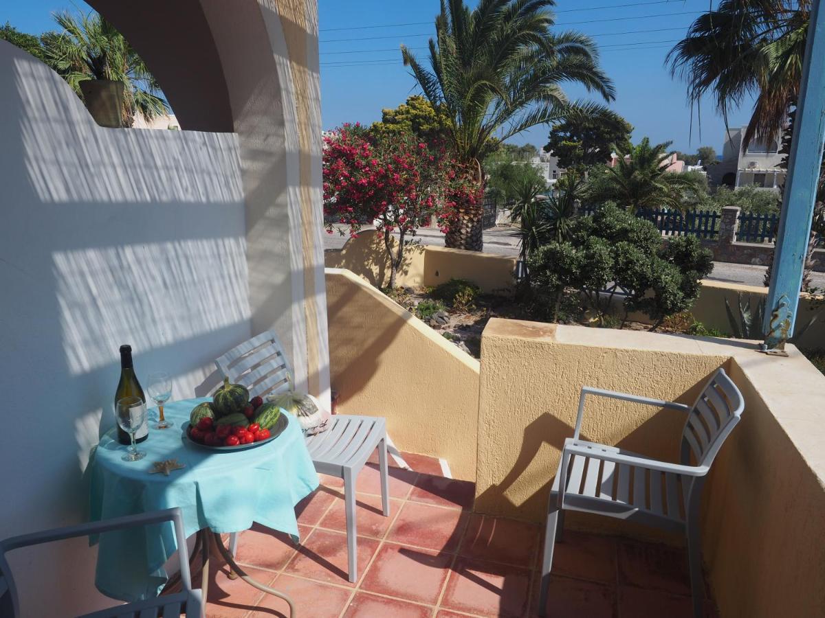 Asterias Mini Coastal Apartments Perivolos  Exterior photo