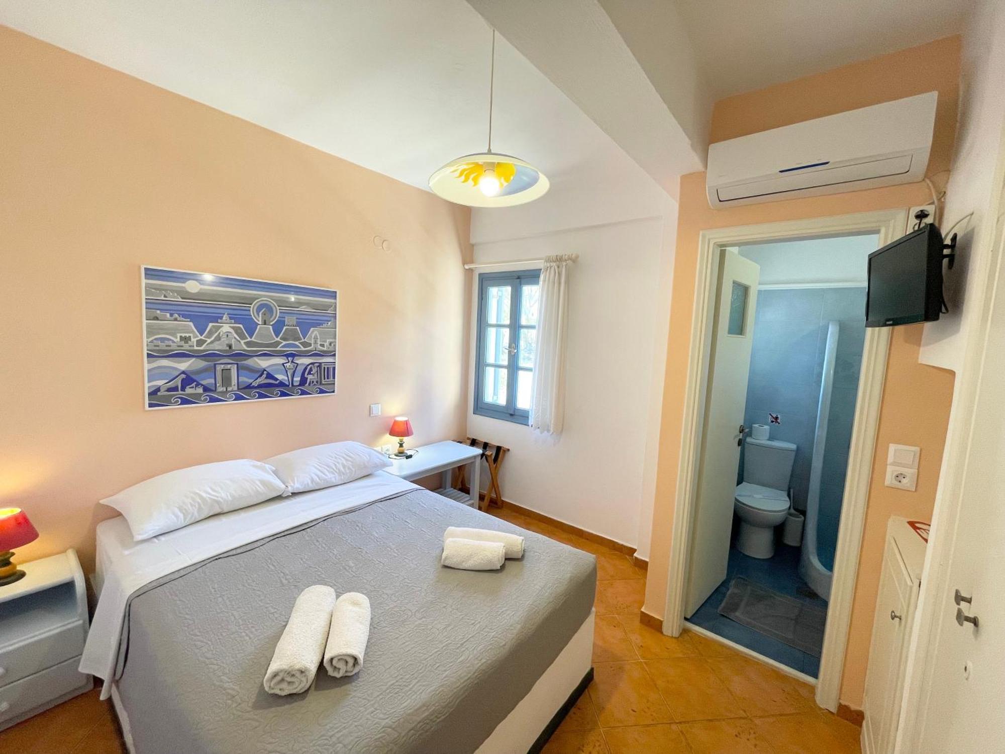 Asterias Mini Coastal Apartments Perivolos  Exterior photo