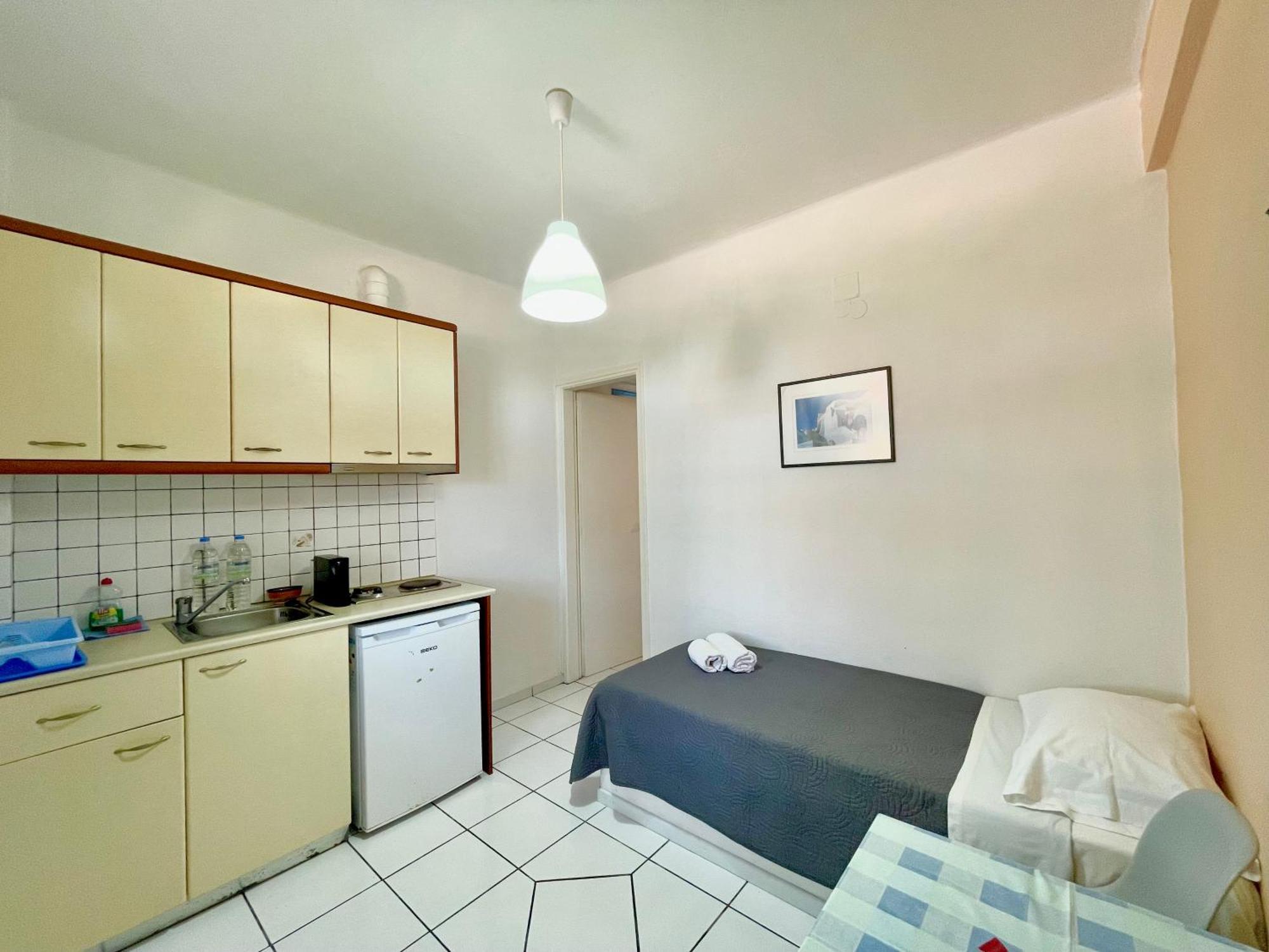 Asterias Mini Coastal Apartments Perivolos  Exterior photo