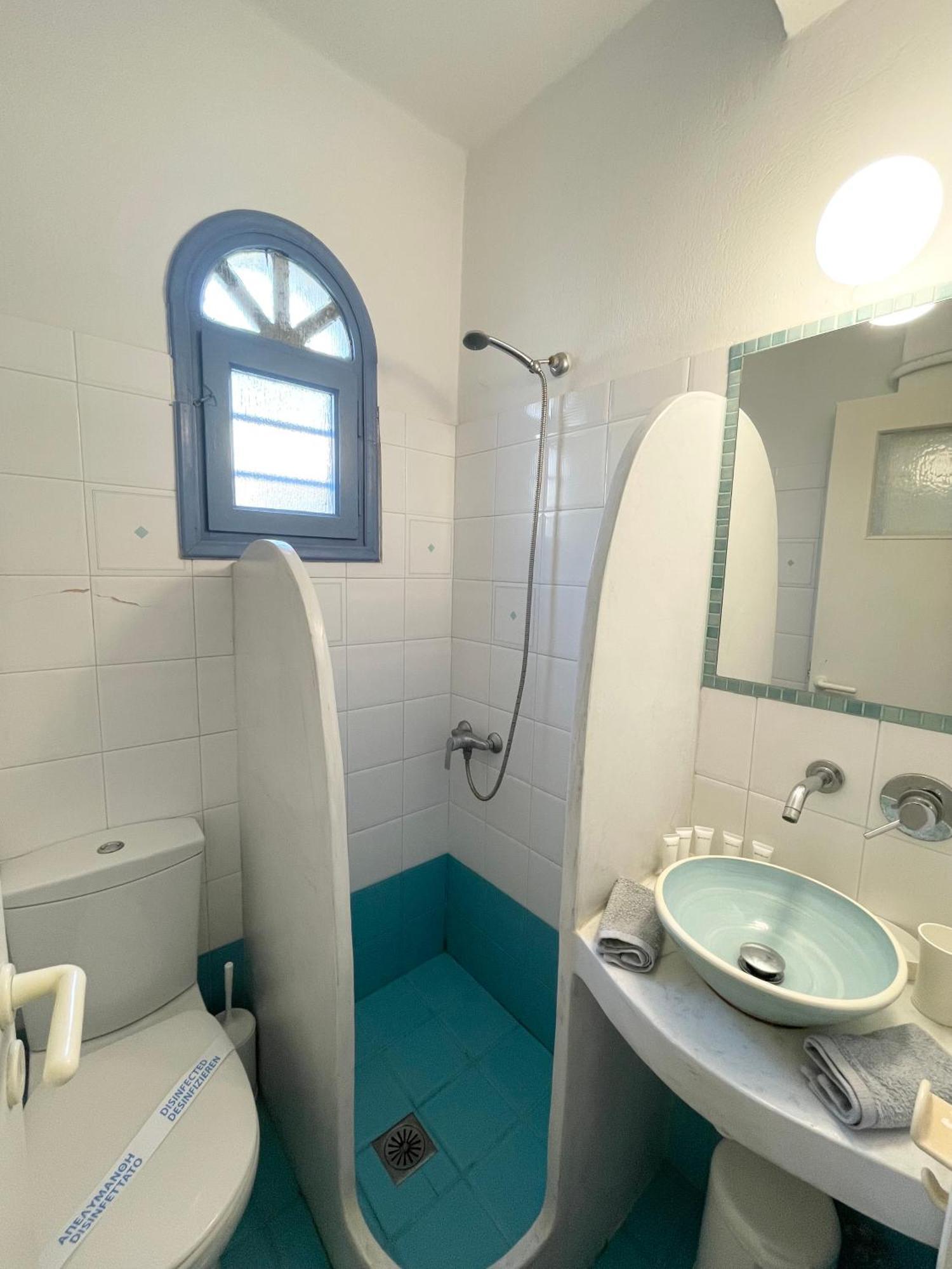 Asterias Mini Coastal Apartments Perivolos  Exterior photo