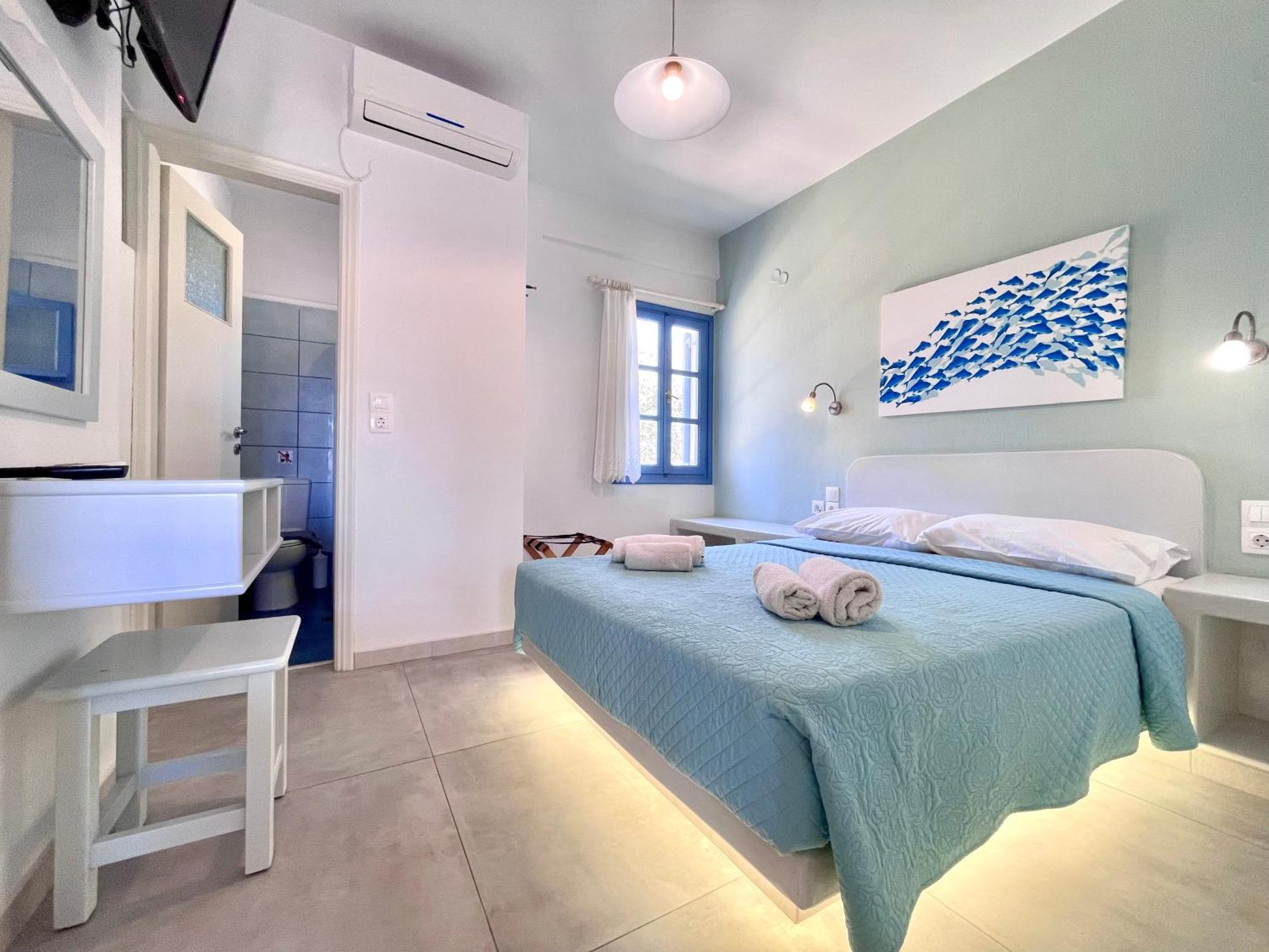 Asterias Mini Coastal Apartments Perivolos  Exterior photo