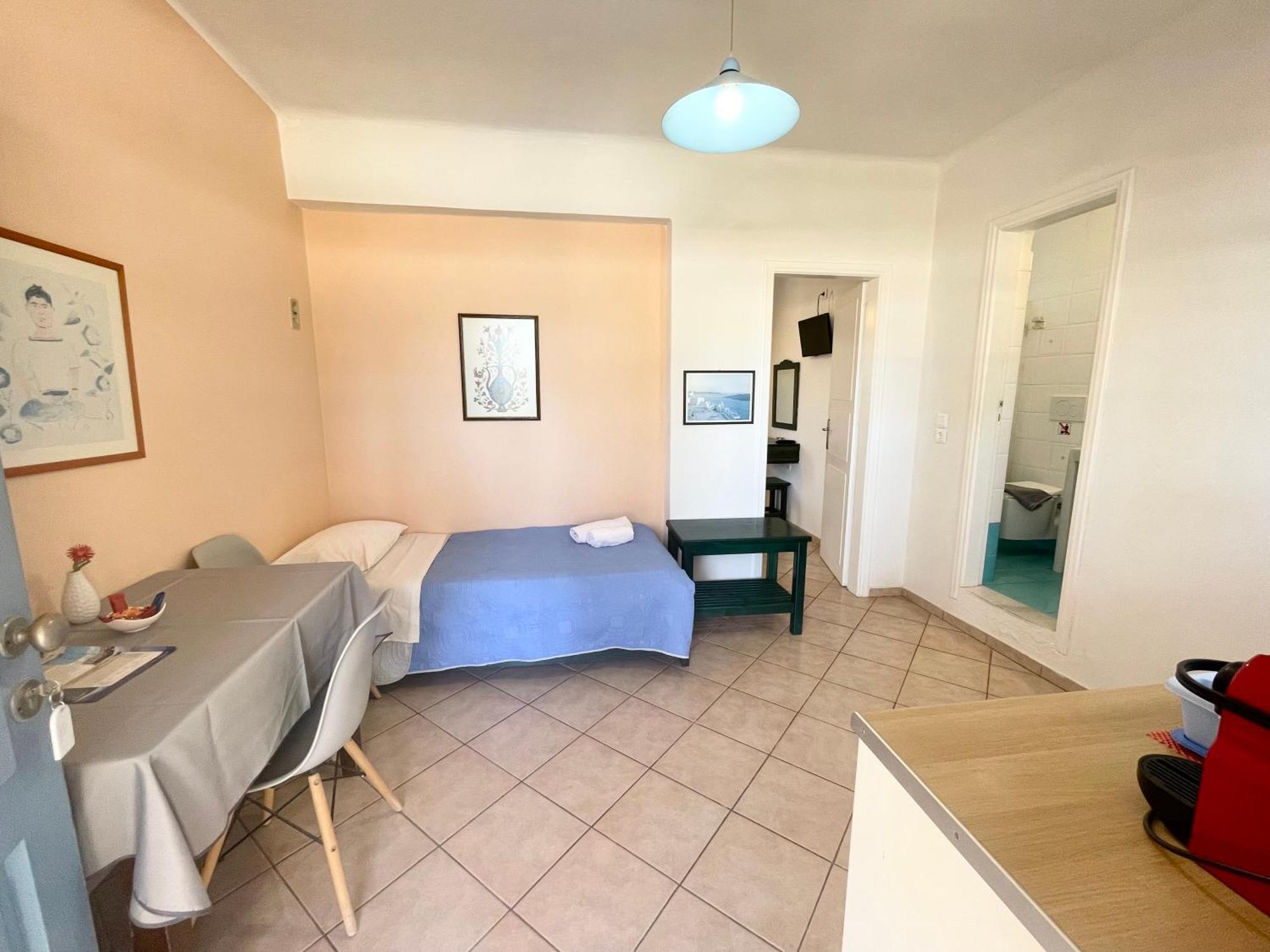 Asterias Mini Coastal Apartments Perivolos  Exterior photo